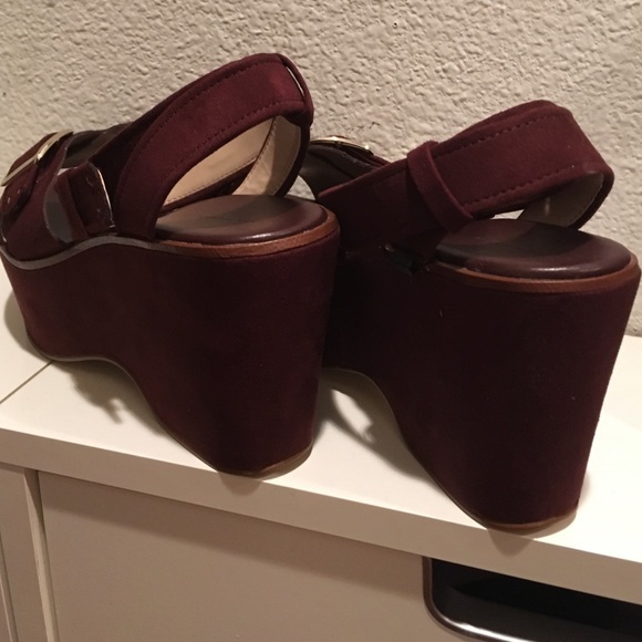 brown platform wedge for fall - Picture 4 of 4